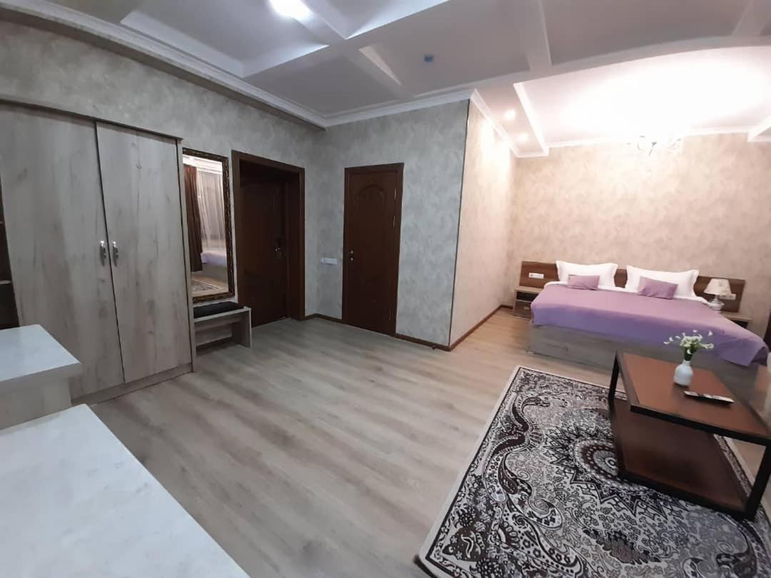 Nomad Hotel Bishkek Halal Εξωτερικό φωτογραφία