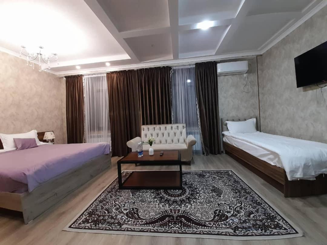 Nomad Hotel Bishkek Halal Εξωτερικό φωτογραφία